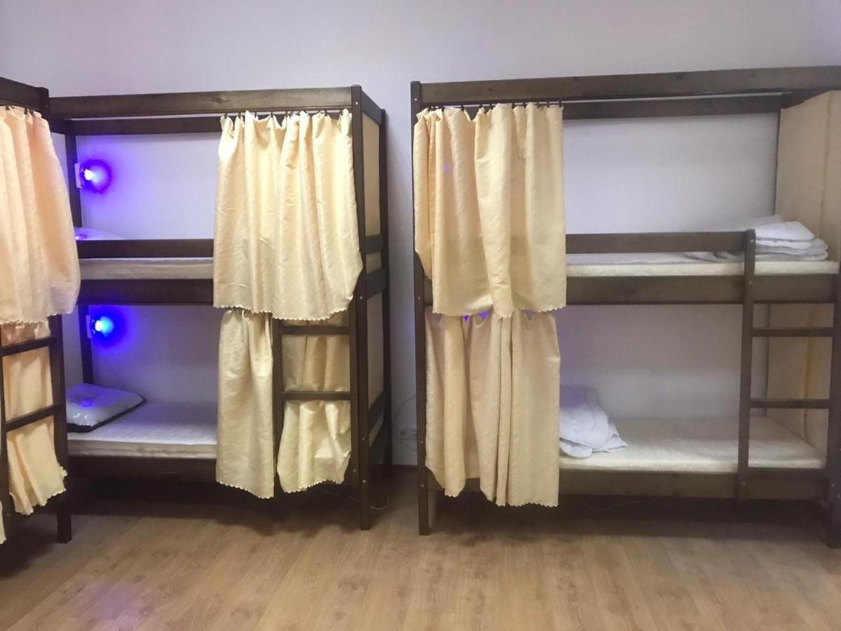 Ararat-Tarasa Shevchenka Hostel Kiev Esterno foto