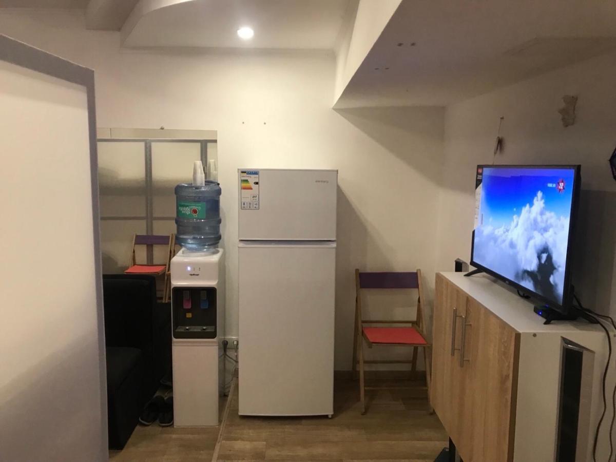 Ararat-Tarasa Shevchenka Hostel Kiev Esterno foto