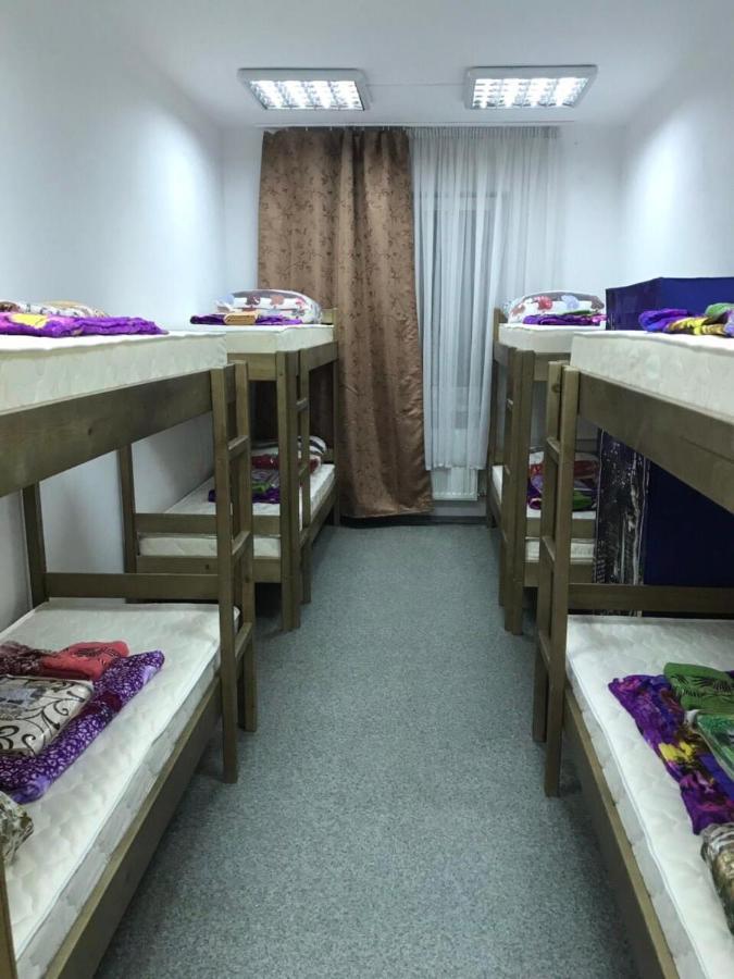 Ararat-Tarasa Shevchenka Hostel Kiev Esterno foto
