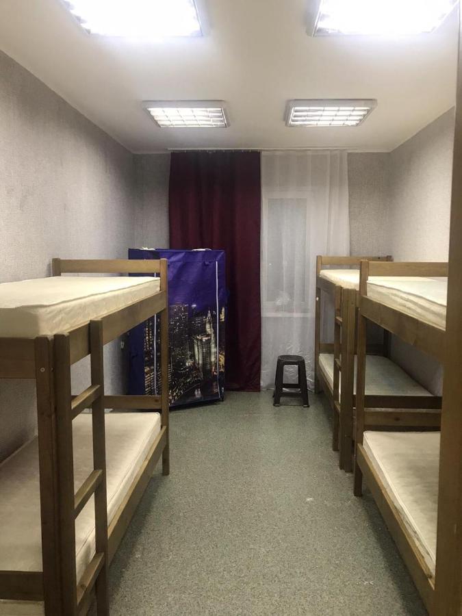 Ararat-Tarasa Shevchenka Hostel Kiev Esterno foto