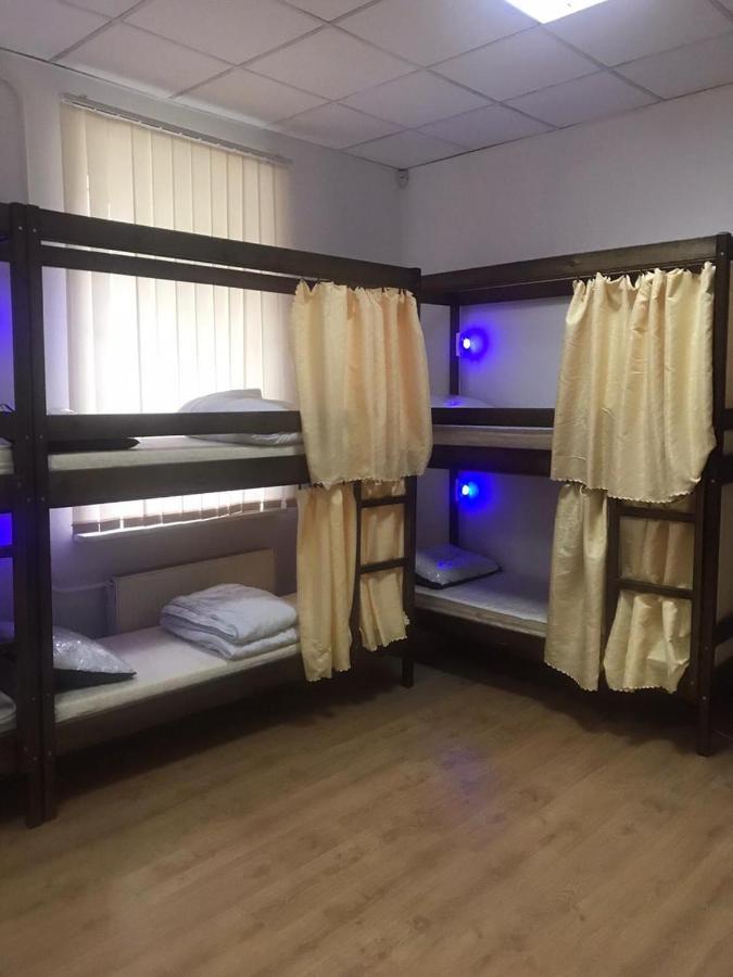 Ararat-Tarasa Shevchenka Hostel Kiev Esterno foto