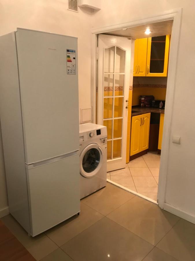 Ararat-Tarasa Shevchenka Hostel Kiev Esterno foto