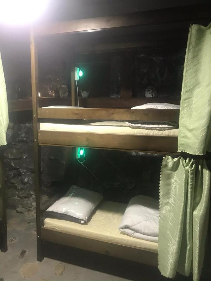 Ararat-Tarasa Shevchenka Hostel Kiev Esterno foto