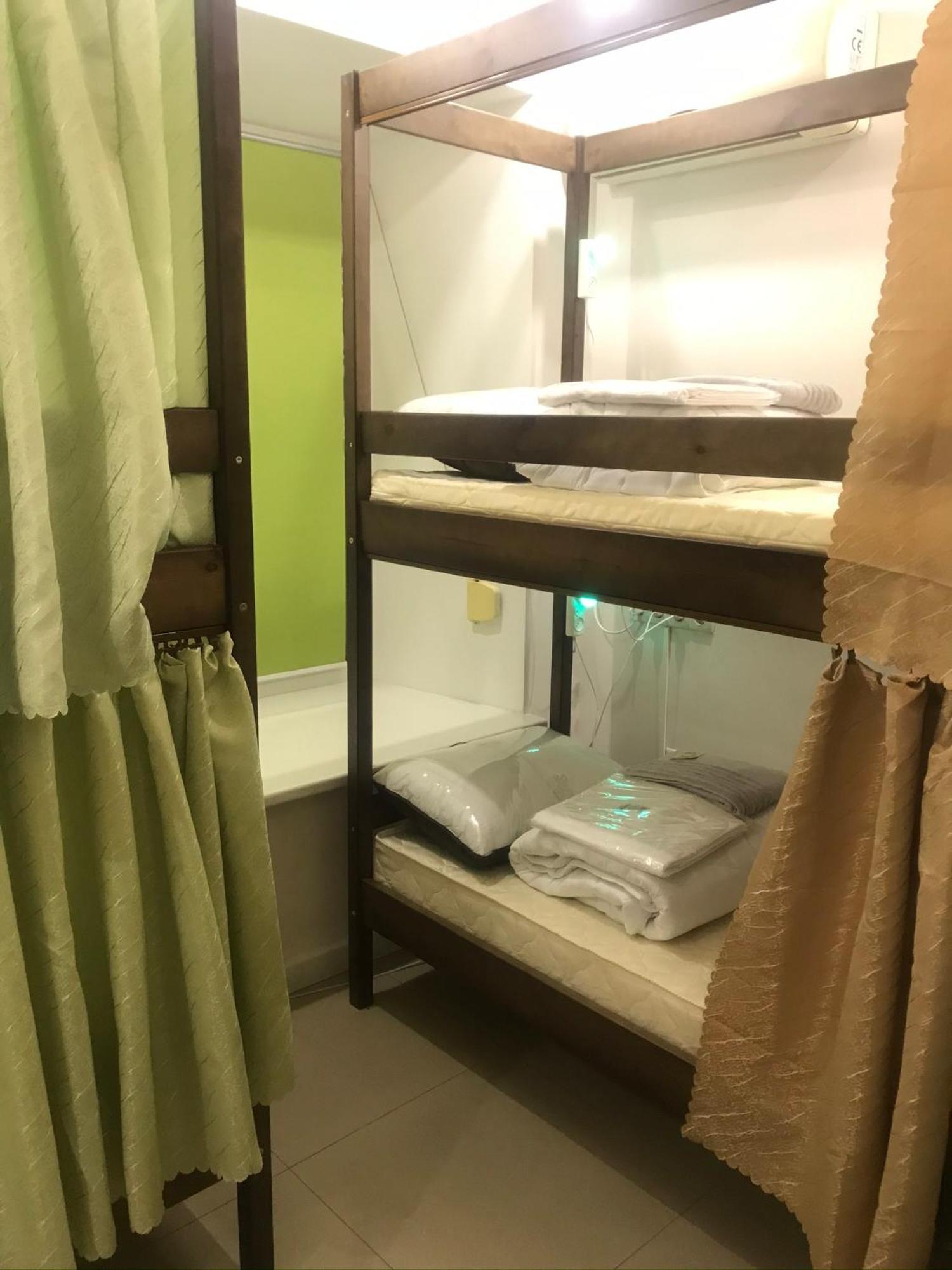 Ararat-Tarasa Shevchenka Hostel Kiev Esterno foto